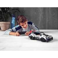 LEGO Technic 42109 Гоночный автомобиль Top Gear на управлении Image #11