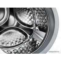 Electrolux SteamCare 700 EW7F348AW Image #13