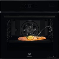 Electrolux SteamBoost 800 COB8S39WZ