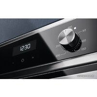 Electrolux SurroundCook 600 EOF5C50BX Image #11