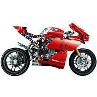 LEGO Technic 42107 Ducati Panigale V4 R Image #4