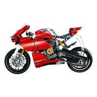 LEGO Technic 42107 Ducati Panigale V4 R Image #7