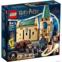 LEGO Harry Potter 76387 Хогвартс: встреча с Пушистиком Image #1