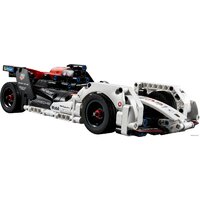 LEGO Technic 42137 Formula E Porsche 99X Electric Image #29