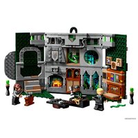 LEGO Harry Potter 76410 Знамя факультета Слизерин Image #3