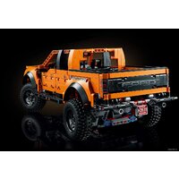 LEGO Technic 42126 Ford F-150 Raptor Image #13