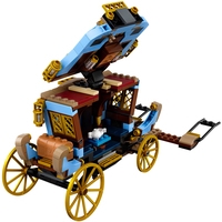 LEGO Harry Potter 75958 Карета школы Шармбатон: приезд в Хогвартс Image #7