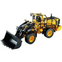 LEGO 42030 Remote Controlled VOLVO L350F Wheel Load Image #3