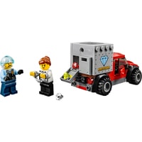 LEGO City 60243 Погоня на полицейском вертолете Image #9