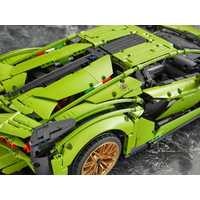LEGO Technic 42115 Lamborghini Sian FKP 37 Image #28