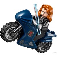 LEGO Marvel Super Heroes 76162 Погоня на вертолете Черной вдовы Image #8