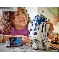 LEGO Star Wars 75379 R2-D2 Image #7