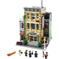 LEGO Creator 10278 Полицейский участок Image #3