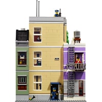 LEGO Creator 10278 Полицейский участок Image #5