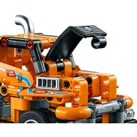 LEGO Technic 42104 Гоночный грузовик Image #9