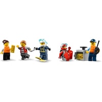 LEGO City 60277 Катер полицейского патруля Image #7