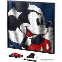 LEGO Disney 31202 Disney's Mickey Mouse Image #3