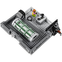 LEGO 10251 Brick Bank Image #5