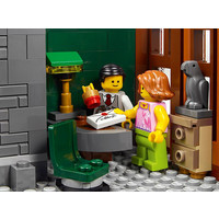 LEGO 10251 Brick Bank Image #7