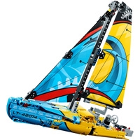 LEGO Technic 42074 Гоночная яхта Image #2