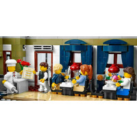 LEGO 10243 Parisian Restaurant Image #14