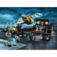 LEGO DC Super Heroes 76160 Мобильная база Бэтмена Image #29