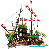 LEGO Ideas 21322 Пираты Залива Барракуды Image #6