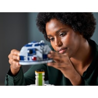 LEGO Star Wars 75308 R2-D2 Image #23