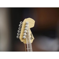 LEGO Ideas 21329 Fender Stratocaster Image #17