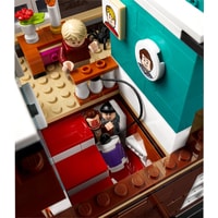 LEGO Ideas 21330 Один дома Image #30