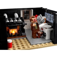 LEGO Ideas 21330 Один дома Image #26