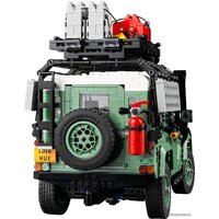 LEGO Icons 10317 Land Rover Classic Defender 90 Image #15