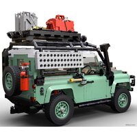 LEGO Icons 10317 Land Rover Classic Defender 90 Image #5