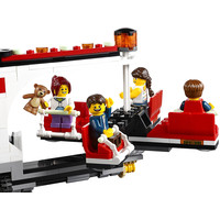 LEGO 10244 Fairground Mixer Image #7