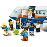 LEGO City 60262 Пассажирский самолёт Image #10