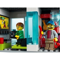 LEGO City 60291 Семейный дом Image #10