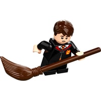 LEGO Harry Potter 76395 Хогвартс: первый урок полетов Image #18