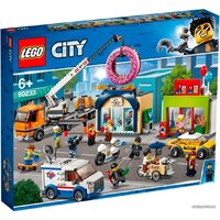 LEGO City 60233 Открытие магазина по продаже пончиков Image #1