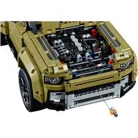 LEGO Technic 42110 Land Rover Defender Image #9