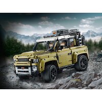 LEGO Technic 42110 Land Rover Defender Image #21