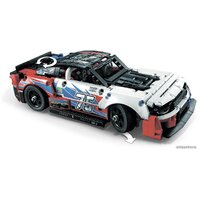 LEGO Technic 42153 NASCAR Next Gen Chevrolet Camaro ZL1 Image #3