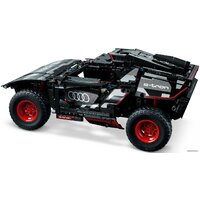 LEGO Technic 42160 Audi RS Q e-tron Image #3