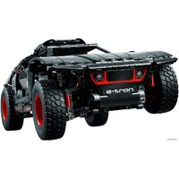 LEGO Technic 42160 Audi RS Q e-tron Image #4