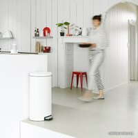 Brabantia FlatBack+ 30 л (белый) Image #4