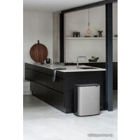 Brabantia Bo Touch Bin 60 л (стальной матовый с защитой) Image #6