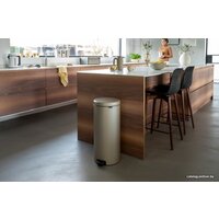 Brabantia Pedal Bin NewIcon 30 л (шампань) Image #3