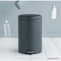 Brabantia Pedal Bin NewIcon 20 л (минерально-графитовый) Image #4