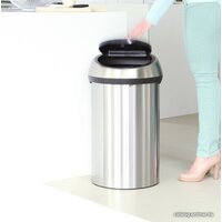 Brabantia Touch Bin 60 л (стальной матовый) Image #9