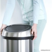 Brabantia Touch Bin 60 л (стальной матовый) Image #7