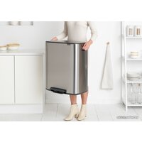 Brabantia Bo Pedal Bin 60 л (стальной матовый) Image #11